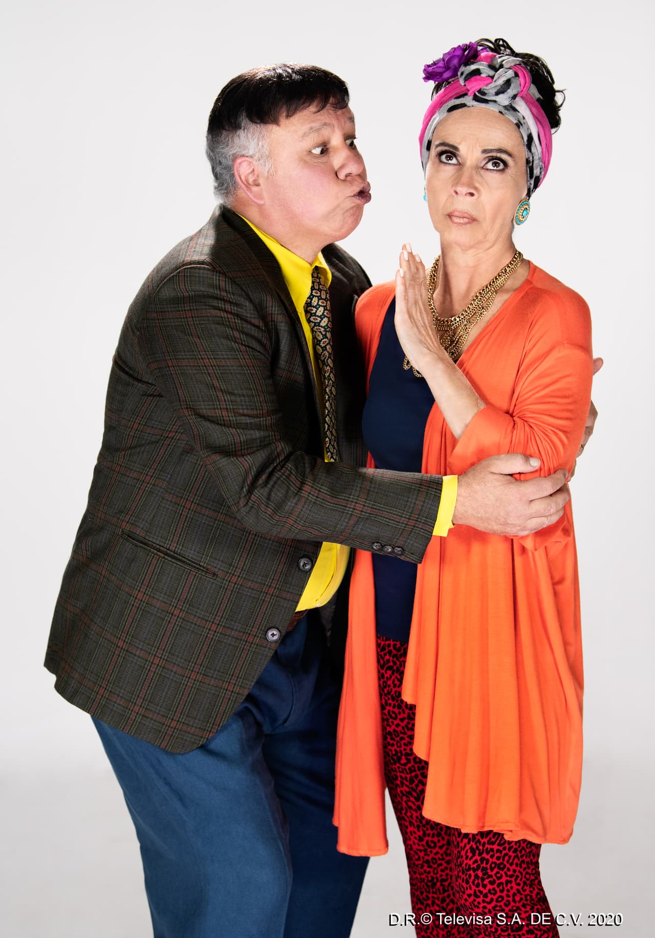 Magdalena es quien lleva el control en la relación, Arturo no es un mandilón, solo lava, plancha, cocina, y es el sustento de la familia. Su relación es complicada, pero finalmente así es el verdadero amor.