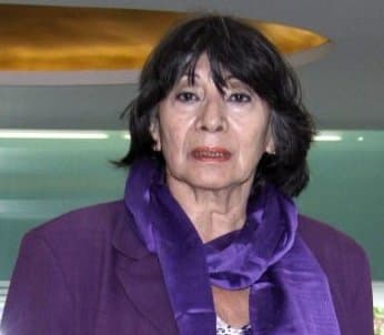 Chantal Andere le dedicó una serie de corazones en Twitter, donde destacó: “DEP mi querida Mónica Miguel tuve la fortuna de que me dirigieras en varias novelas, y en teatro. Te recordaré siempre con mucho cariño! Un abrazo fuerte hasta el cielo”.