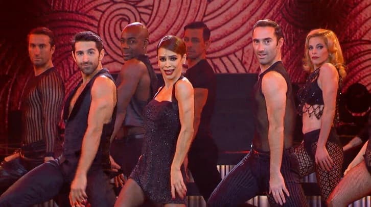 Biby Gaytán cautiva con su canto y baile al interpretar tema del musical ‘Chicago’