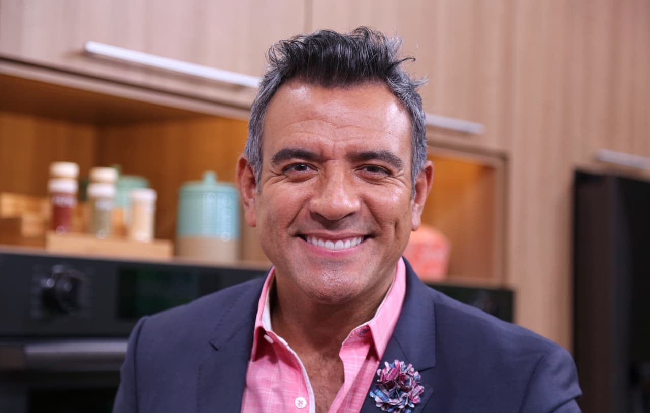 Se incendia departamento de Héctor Sandarti y muestra cómo quedó: ‘El fuego llegó hasta el techo’