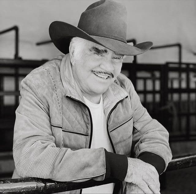 Muere Vicente Fernández, ‘El Charro de Huentitán’