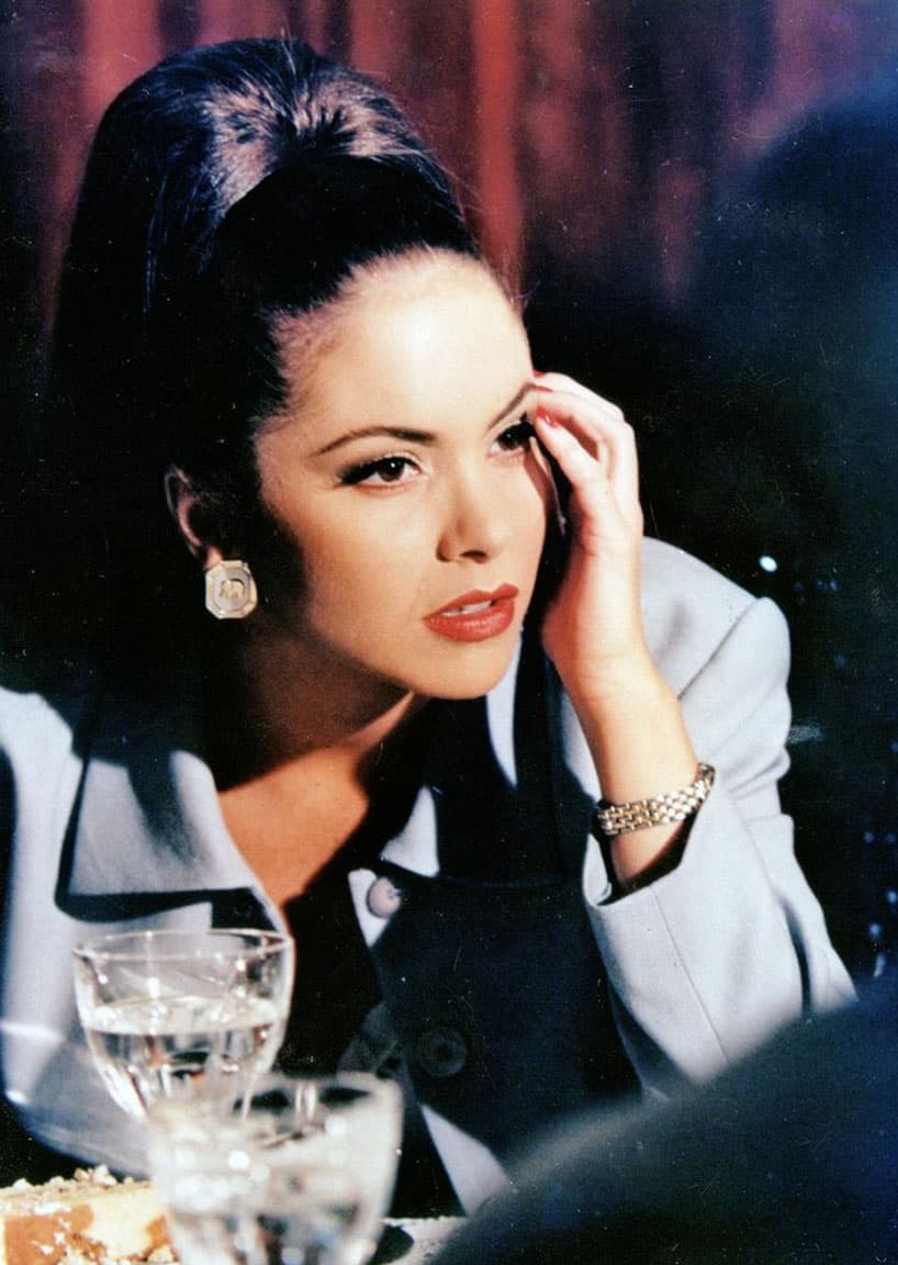 En 1995, Lucero encarnó a unas trillizas en ‘Lazos de amor’, destacando su actuación como ‘María Paula’, la villana de la historia.