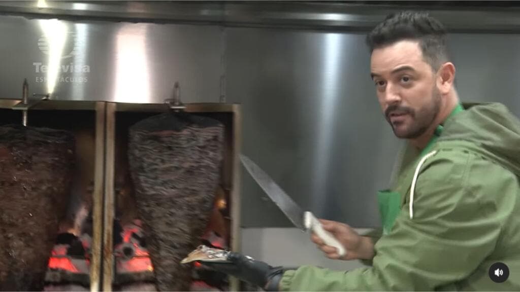 Mane de la Parra de 'Mi amor sin tiempo' se convierte en taquero