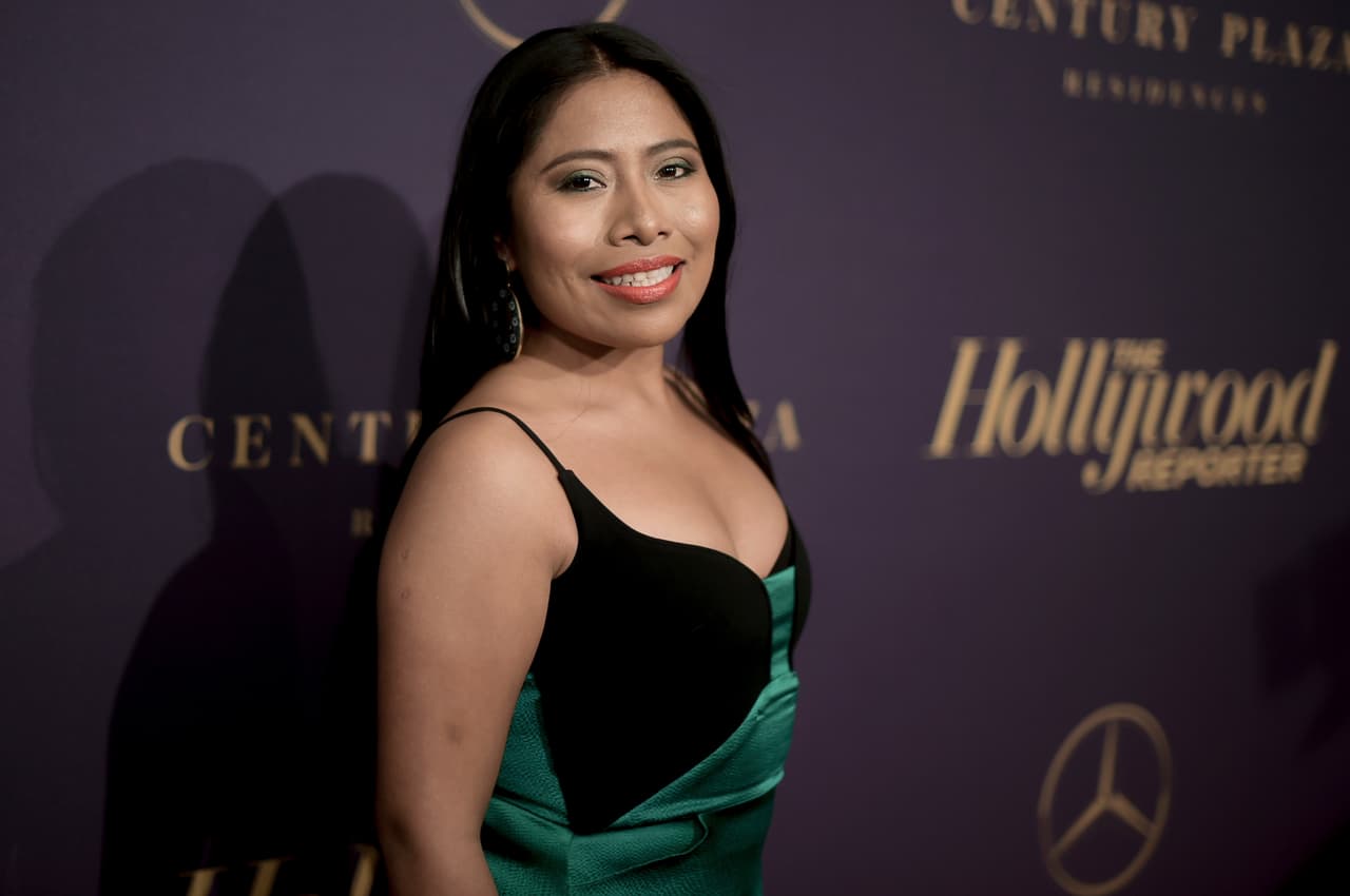 Yalitza Aparicio presume uno de los vestidos que usará en Latin Grammy 2020 y luce espectacular
