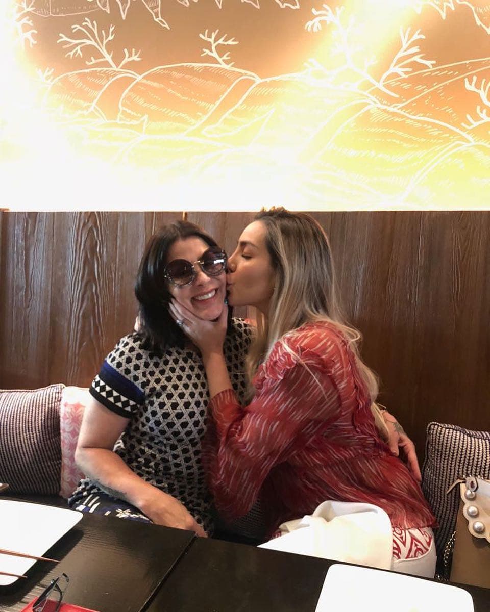 Aseguran que Alejandra ofrece a Frida 70% de su herencia a cambio de que se retracte y pida perdón