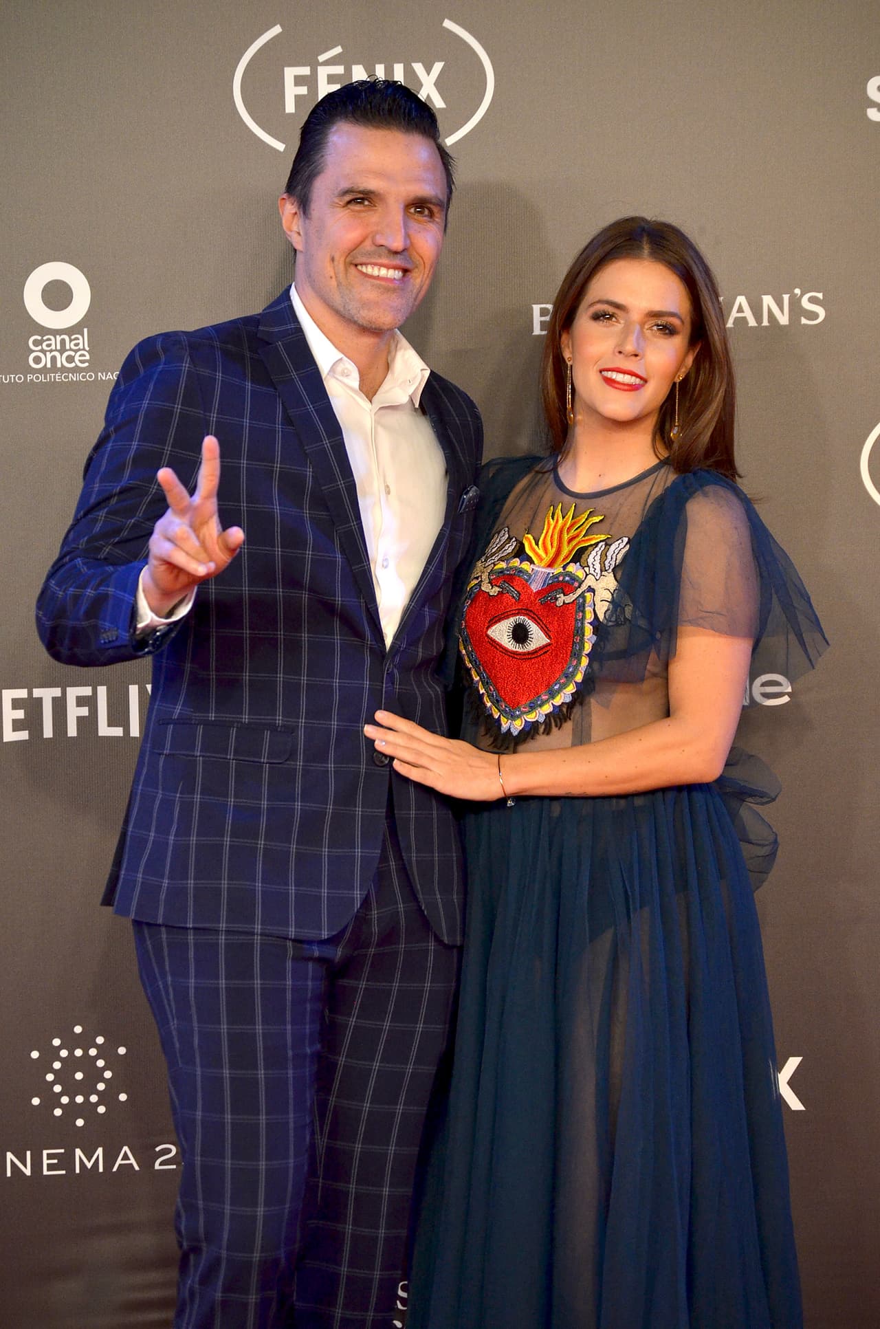 Claudia Álvarez y Billy Rovzar. Aunque la pareja se conoció en 2011, fue hasta 2016 que llegó al altar. En la actualidad, forman uno de los matrimonios más sólidos del mundo del espectáculo, pues llevan más de 8 años juntos. Además, están en espera de su primera hija, quien llevará por nombre Kira.