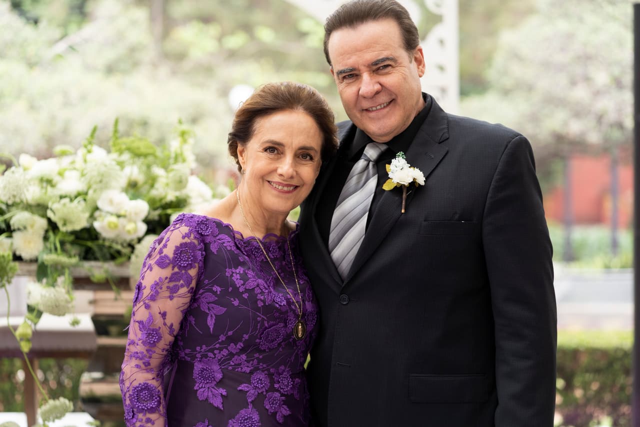 César Évora agradece haber enviado un mensaje de amor en “Qué le pasa a mi familia?”
