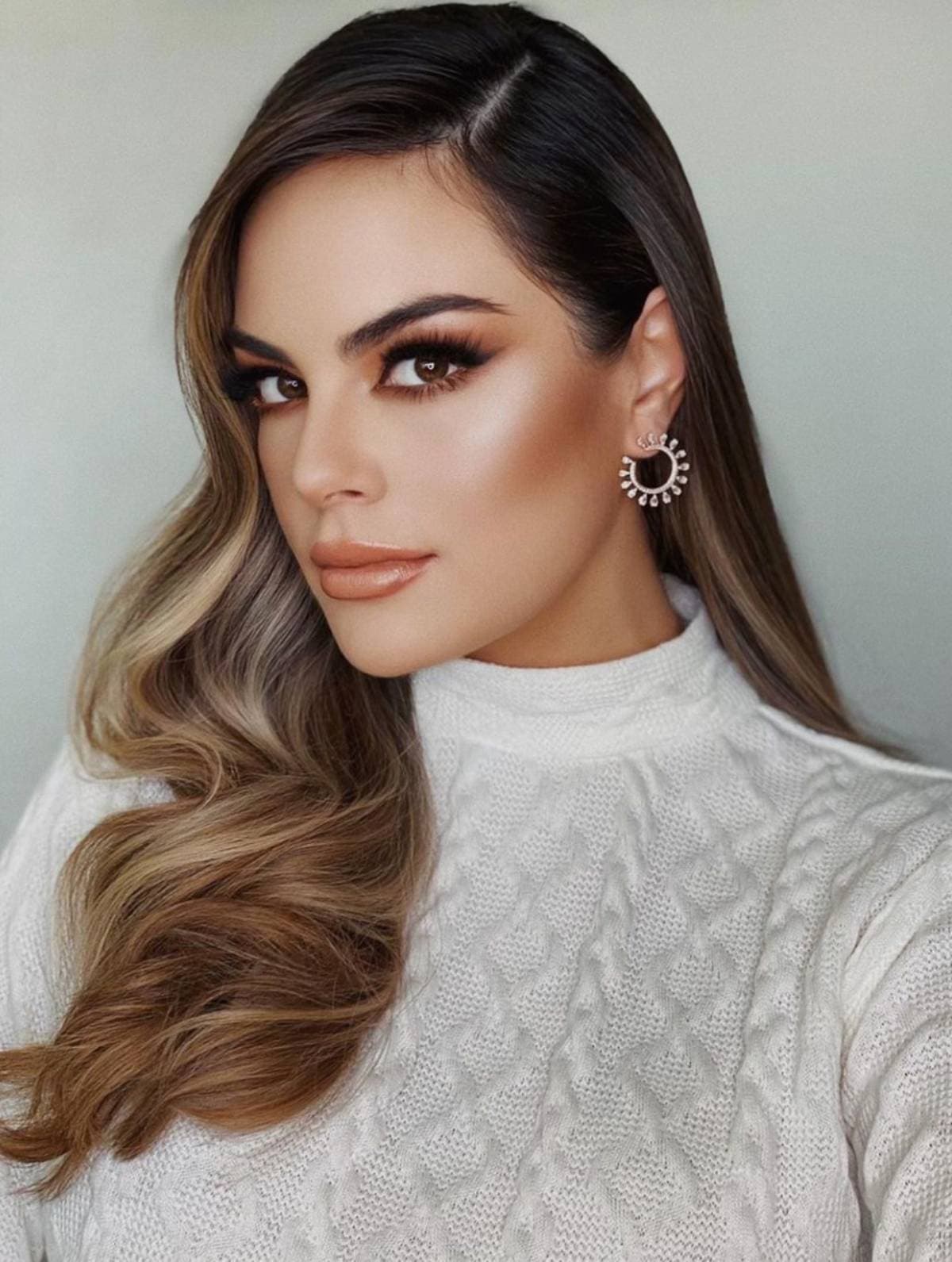Ximena Navarrete expone por qué alimenta a su hija cada 9 horas