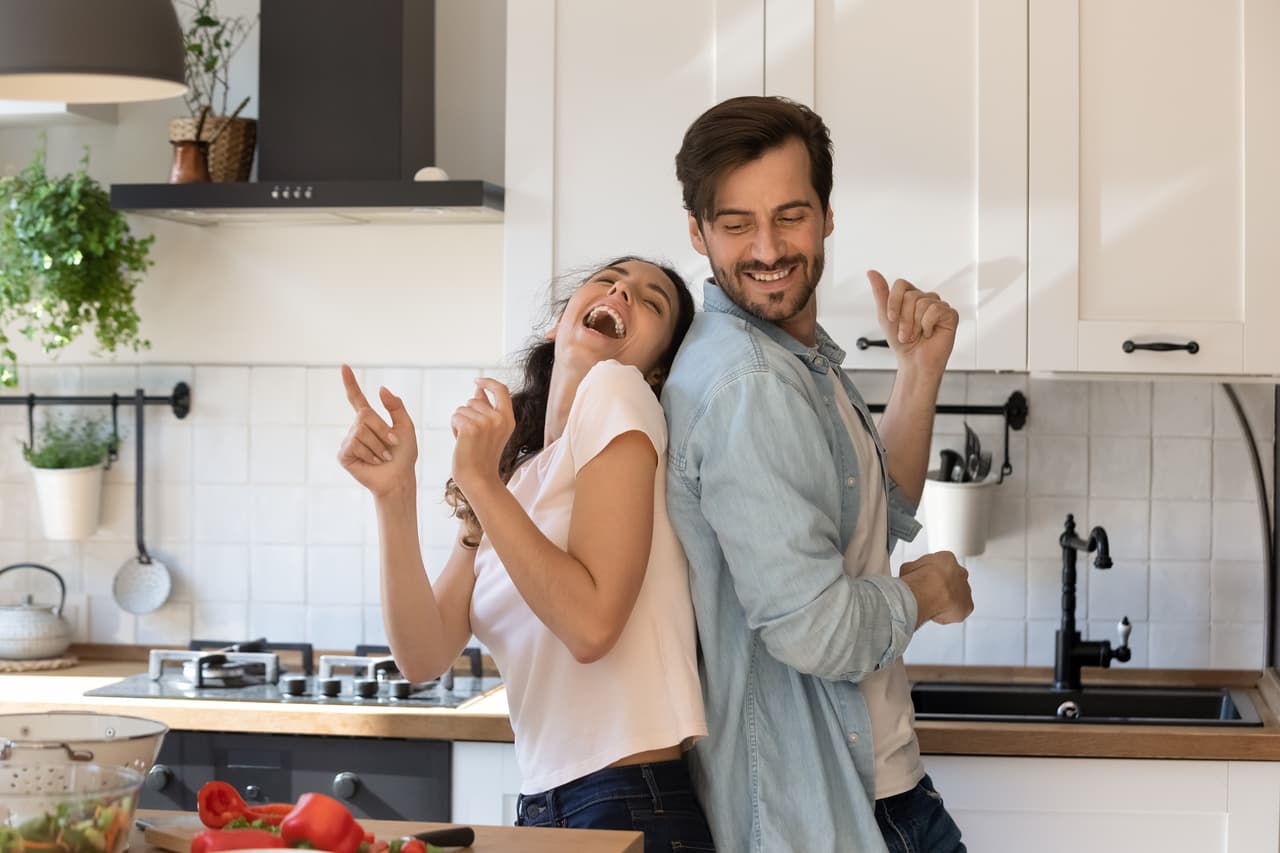Cinco hábitos para tener una relación sana y feliz