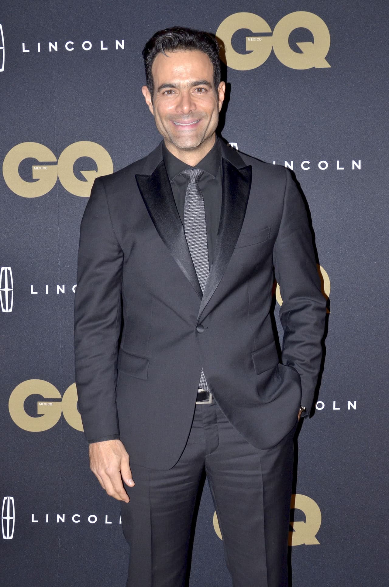 "Itatí Cantoral es parte de mi formación": Luis Roberto Guzmán regresa a Televisa