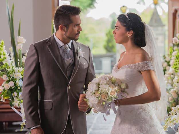 Muchacha italiana viene a casarse, Jose Ron, Livia Brito