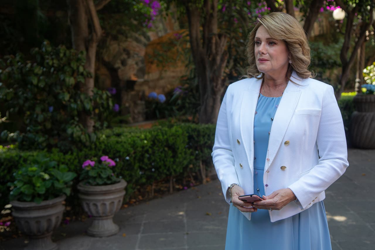 ¡Carmen no está dispuesta a un insulto más de Heriberto! Ve AQUÍ el capítulo de 'Vencer el Pasado'