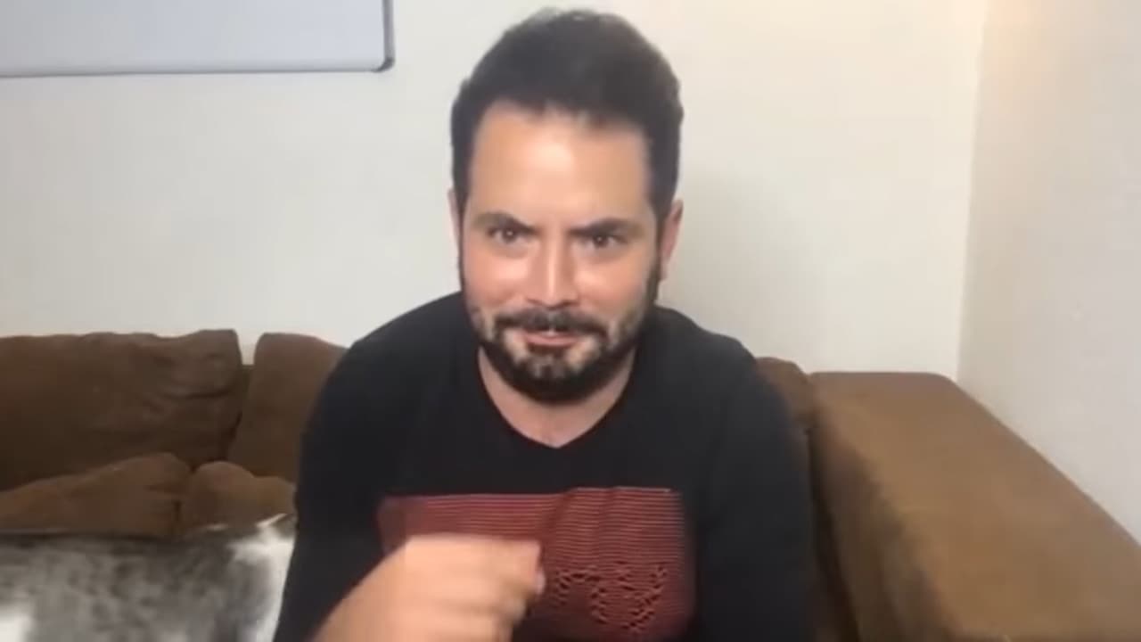 La entrevista a la cubana consiguió más de un millón de reproducciones y miles de mensajes en los que los fans afirmaron: ‘La primera vez que veo a José Eduardo sudando la gota gorda’, ‘Me da risa la cara de José Eduardo’, ‘La mejor entrevista’, ‘No manches Niurka se desató’, ‘No paro de reír’, entre otros.
