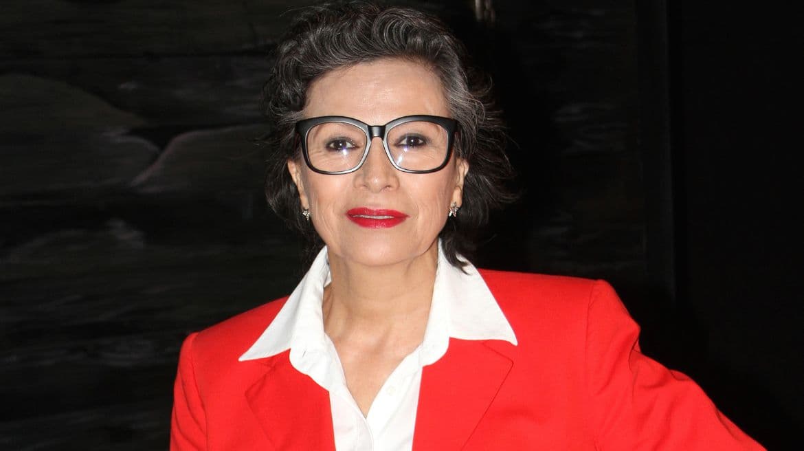 Patricia Reyes Spíndola recibe premio por 53 años de carrera y asegura: "Me lo merezco"