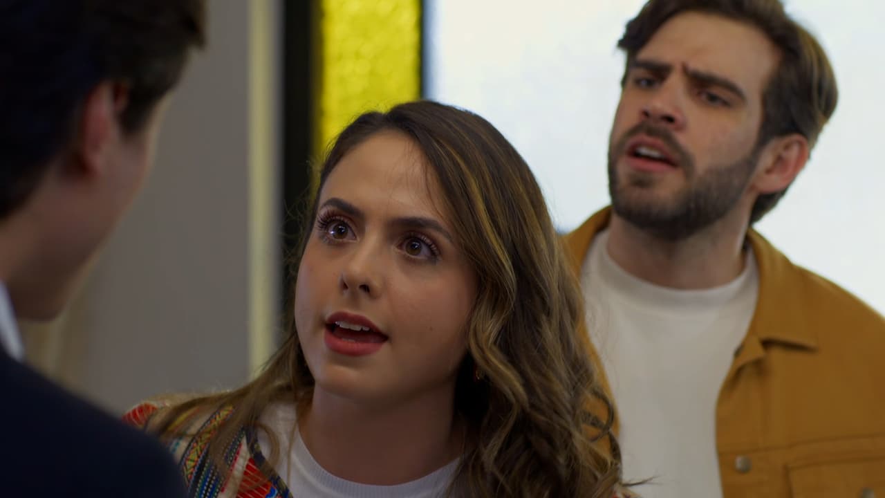 Fátima defiende a Sebastián frente a Adrián