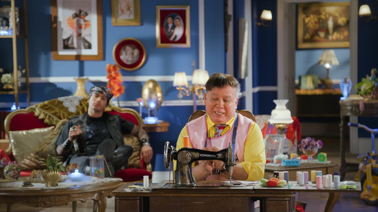 Don Arturo emprende un negocio de sastrería que termina cuando Luis, Cris y Germán lo descubren a él y a Doña Magda usando su ropa que les dieron para componer.