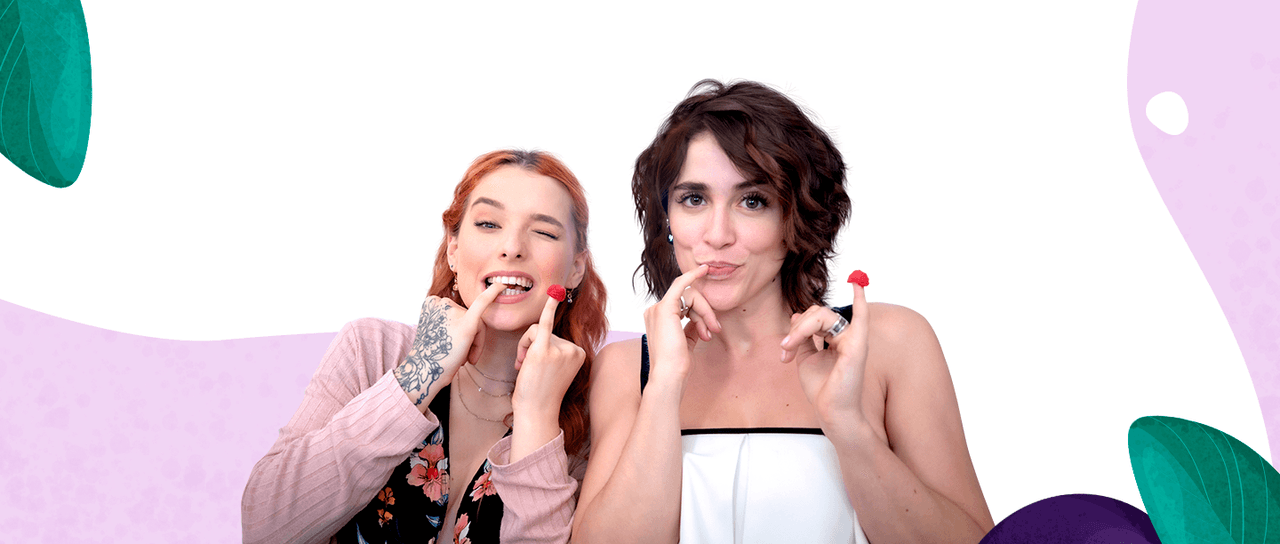 Receta de Pinches famosos: Cassandra Sánchez Navarro cocina “Wafﬂes veganos con frutos rojos”