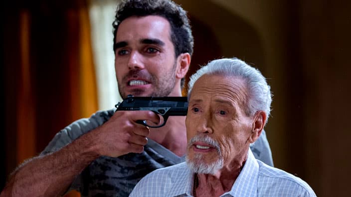 Néstor mata al abuelo Silvestre