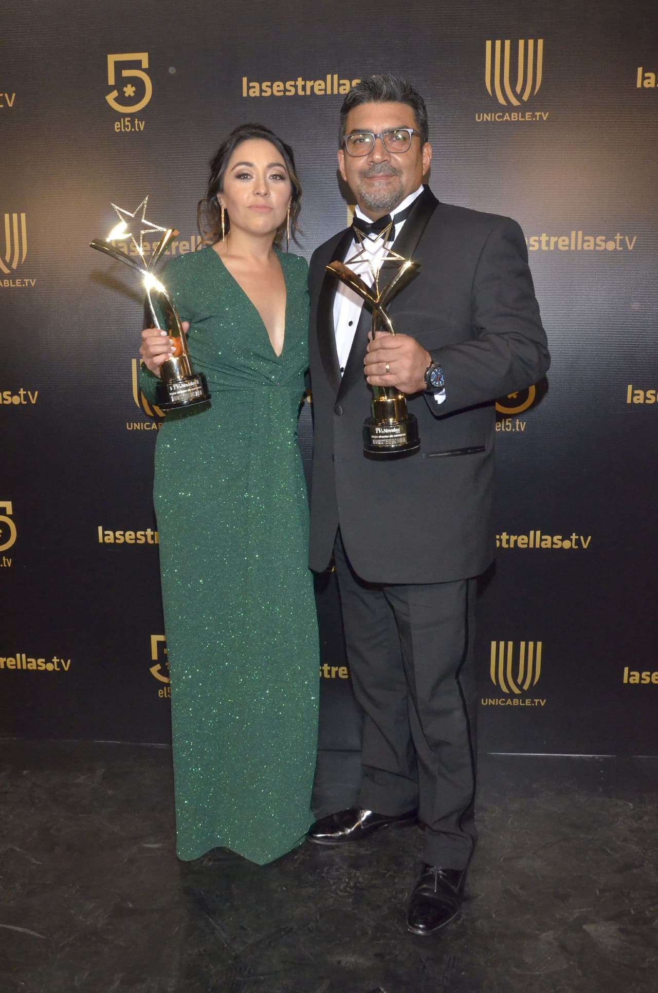 Mauricio Manzano y Martha Montufar triunfaron en la categoría de Dirección de cámaras por "Mi marido tiene más familia".