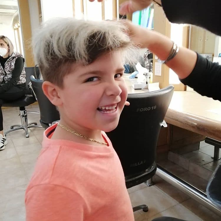 Leonardo Herrera luce divertido cambio de look