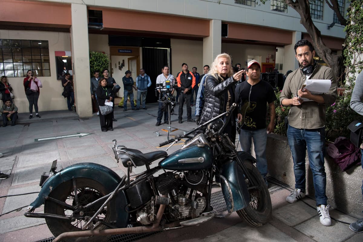 En la vida real, Pedro Infante fue apasionado de las motocicletas y para dar mayor realismo a estas escenas, se utilizó este modelo casi idéntico al que utilizaba el gran ídolo de México.
