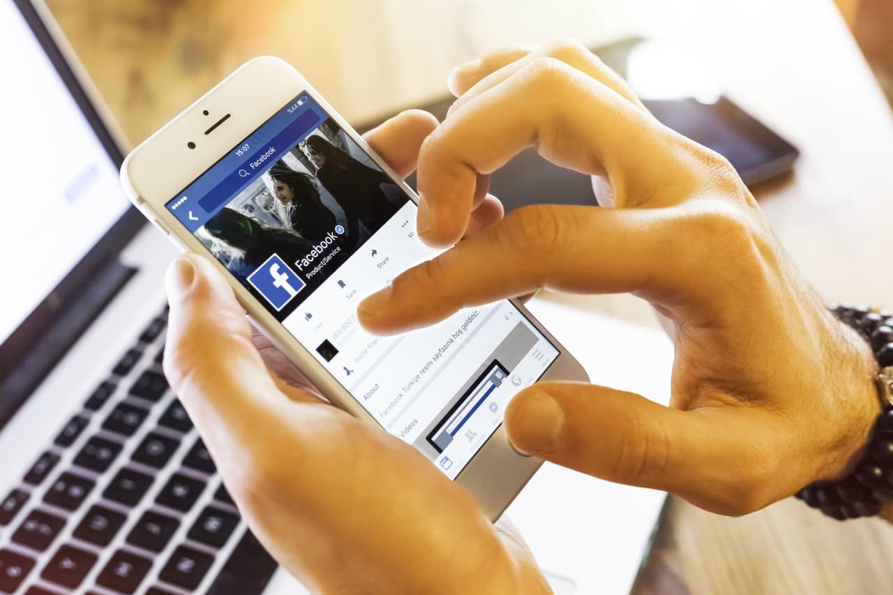 Cómo saber si Cambridge Analytica usó mi información de Facebook