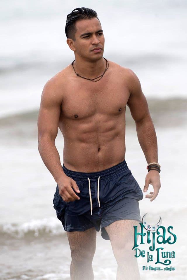 En 2013, el actor formó parte de los protagonistas de 'Hijas de la Luna', al encarnar a 'Octavio'.