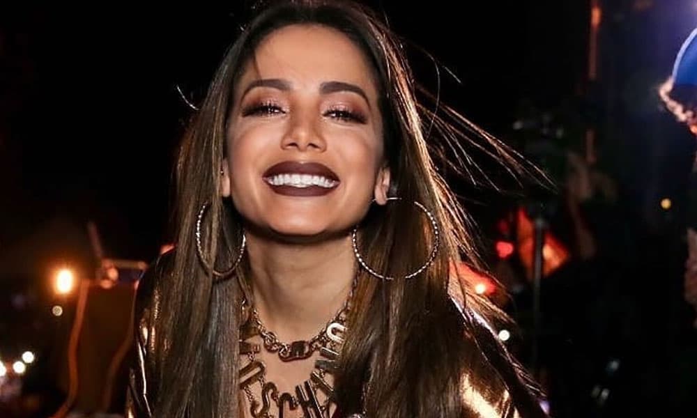 Anitta sorprende al aparecer en candente topless para revista mexicana