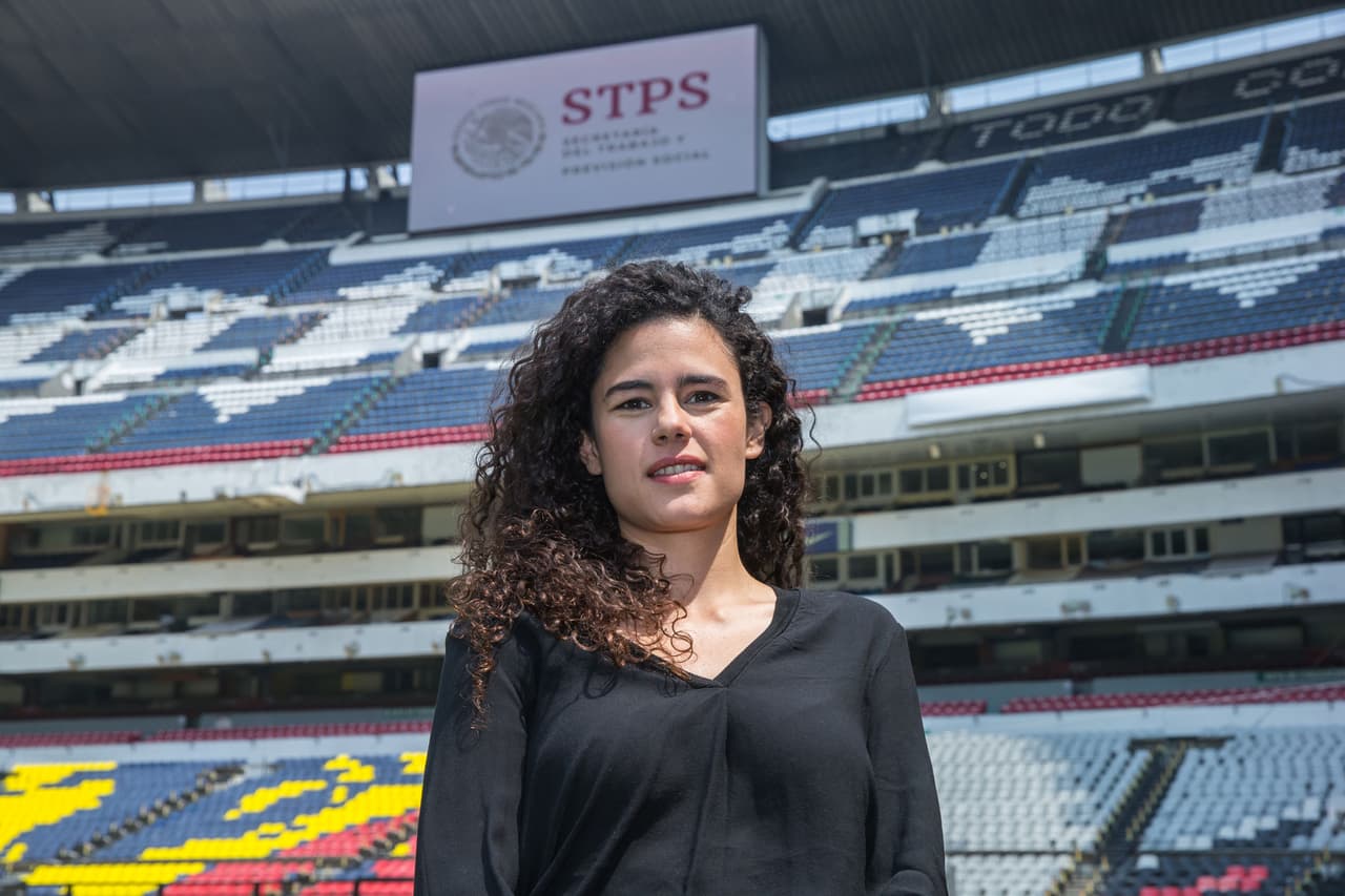 “Juntos vamos a lograr a que no exista un solo joven en el país que no tenga la posibilidad de ser feliz”, dijo Alcalde durante la ceremonia.