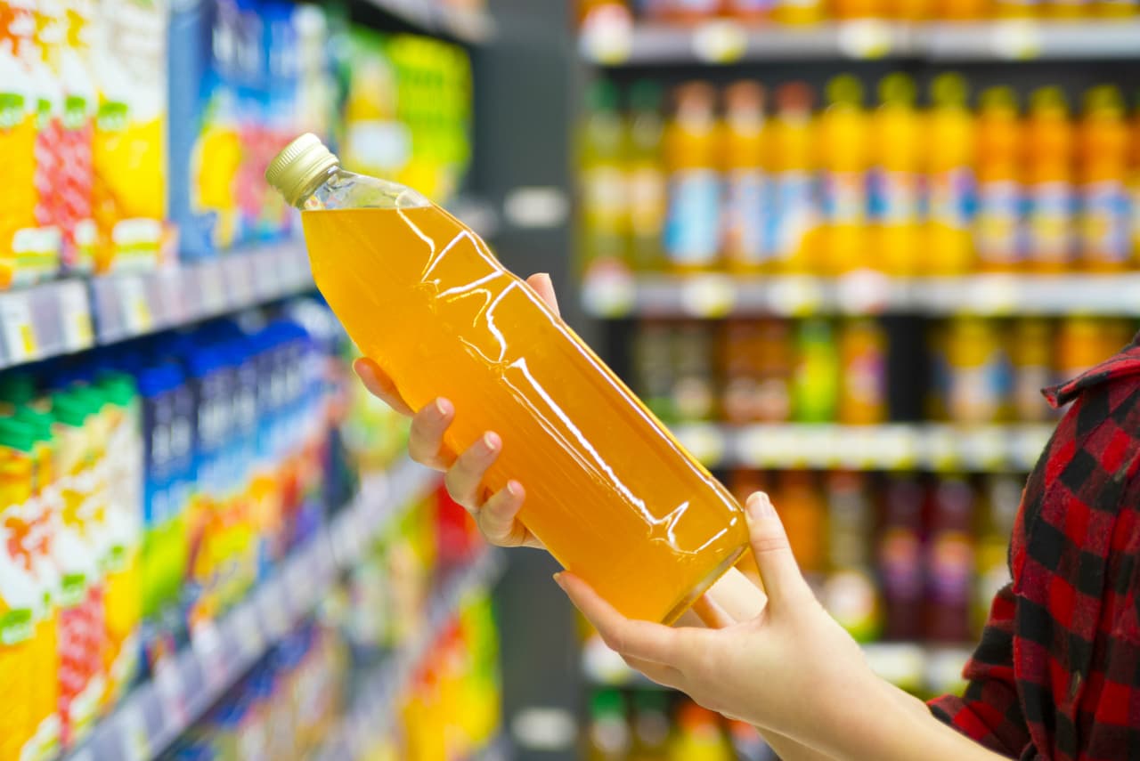 Jugos procesados. Un estudio de la Universidad de California encontró que el consumo excesivo de estas bebidas genera acumulación de grasa corporal.