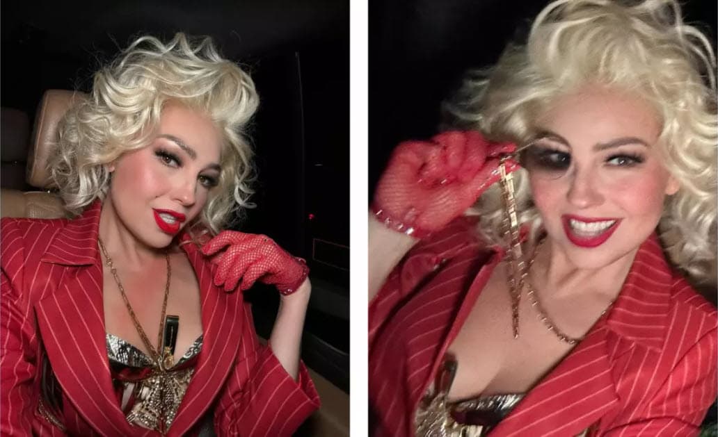 Thalía se fotografió estando dentro de un coche