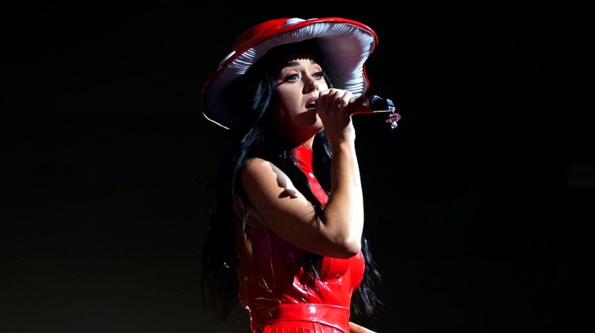 Katy Perry se lleva el susto de su vida en concierto: ¿qué pasó?