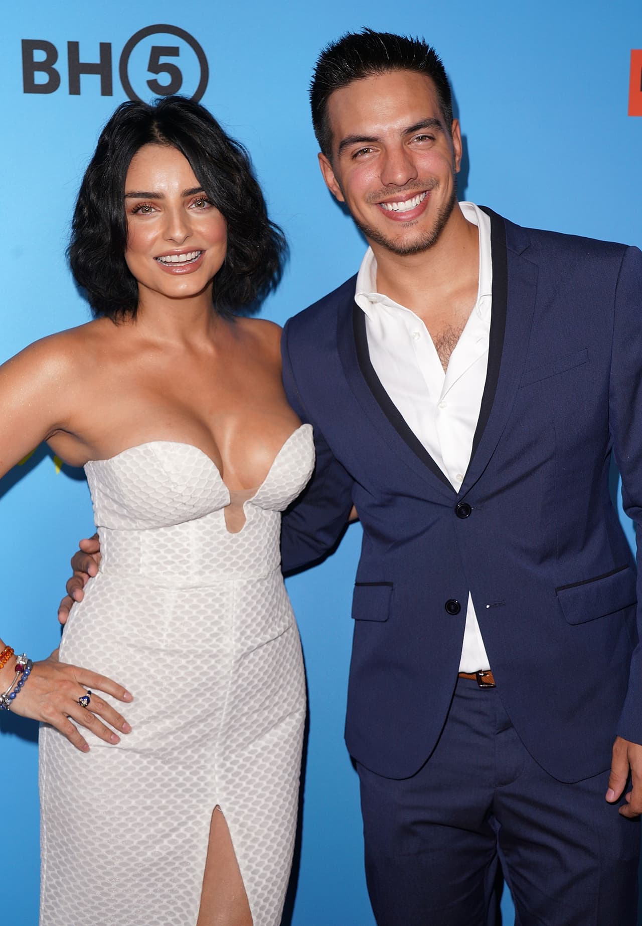 Vadhir se desvive en piropos por Aislinn Derbez: ‘Alguien que trate así a mi hermana de favor’