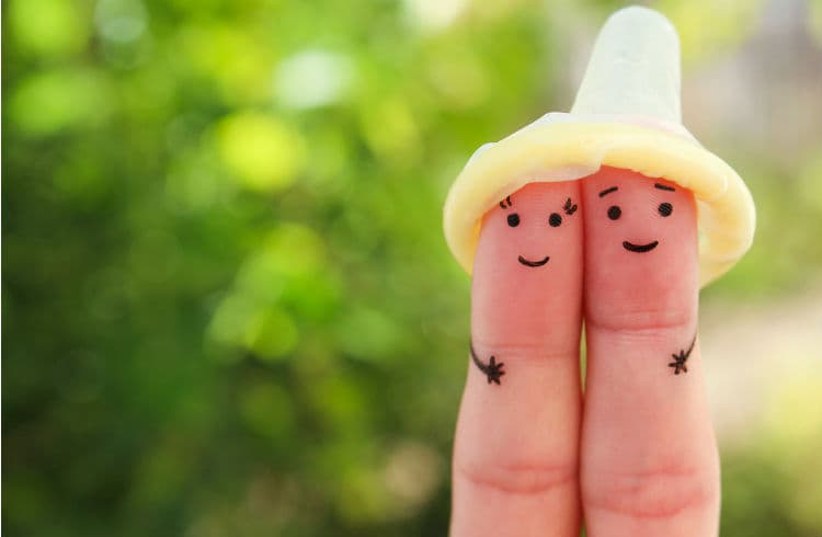 ¿Cuándo dejar de usar condón con tu pareja?