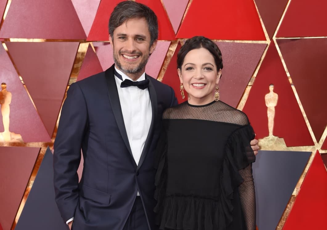 Natalia Lafourcade defiende a Gael García tras cantar en los Óscar