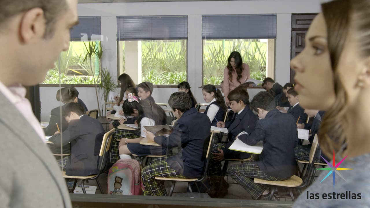 Elena y Alejandro deciden tramar un plan para afectar a la familia de Víctor y así aprende cuál es su clase social y el lugar que le corresponde en la vida, según ellos.