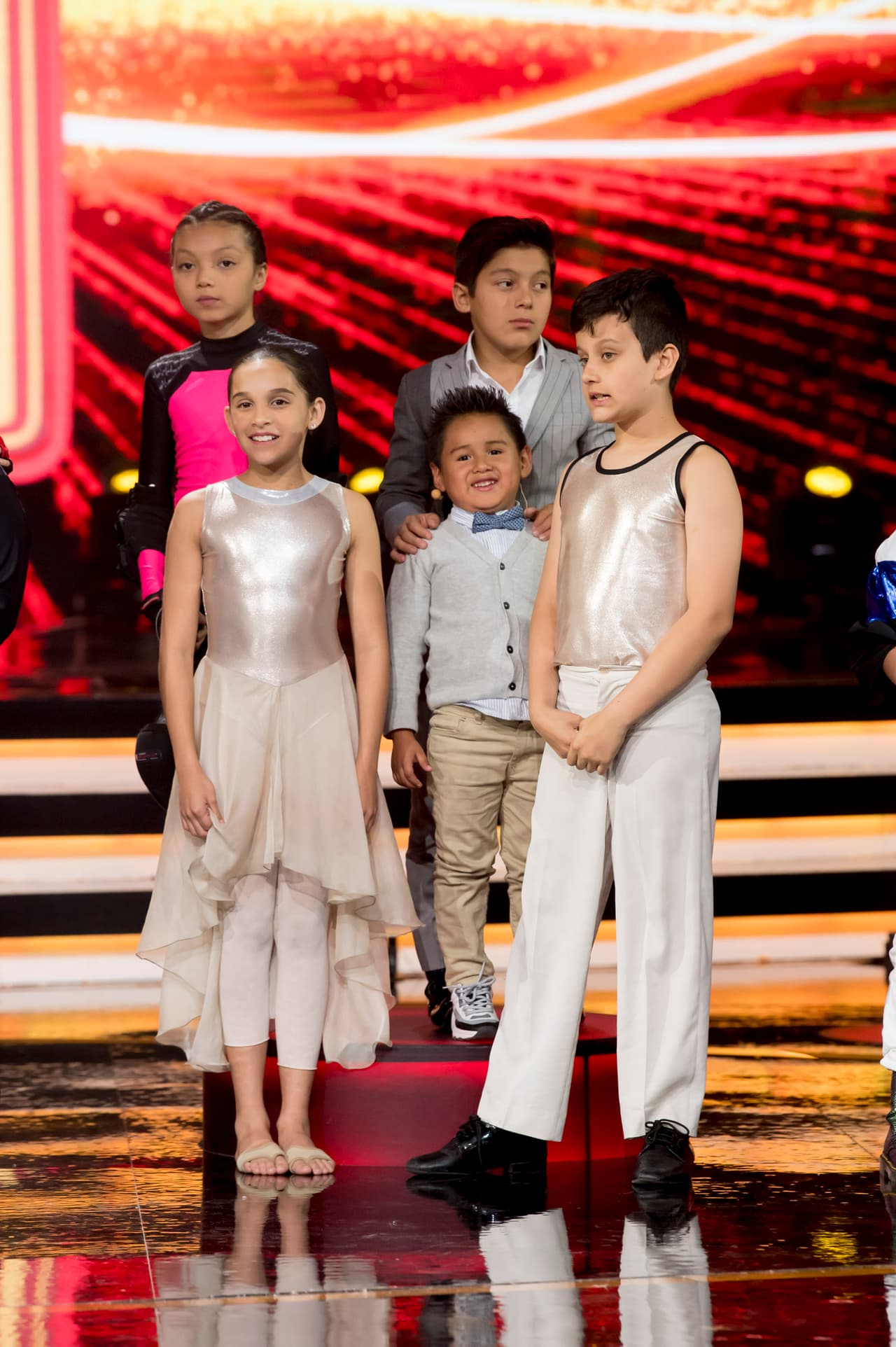 Vota por ellos y ayúdales a seguir en la competencia.