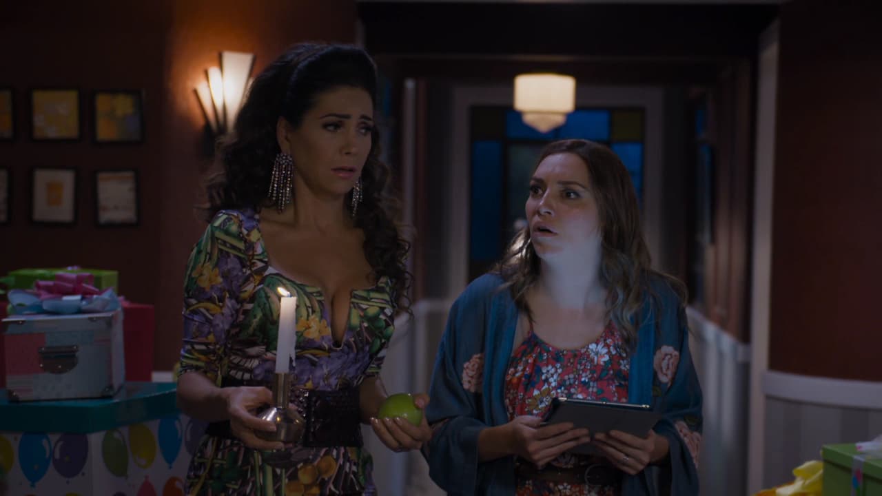 Ana recibe decenas de regalos en casa.