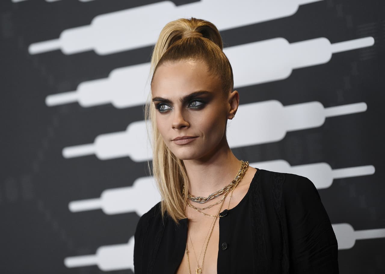 En octubre de 2017, Cara Delevingne fue invitada al programa ‘This morning’, donde admitió que sufrió depresión y que hubo momentos en los que sintió que ya no quería continuar. “Y luego la culpa de sentirme de esa manera y no poder decírselo a nadie porque no debería sentirme así y no debería sentirme mal. Es la culpa”, agregó.
