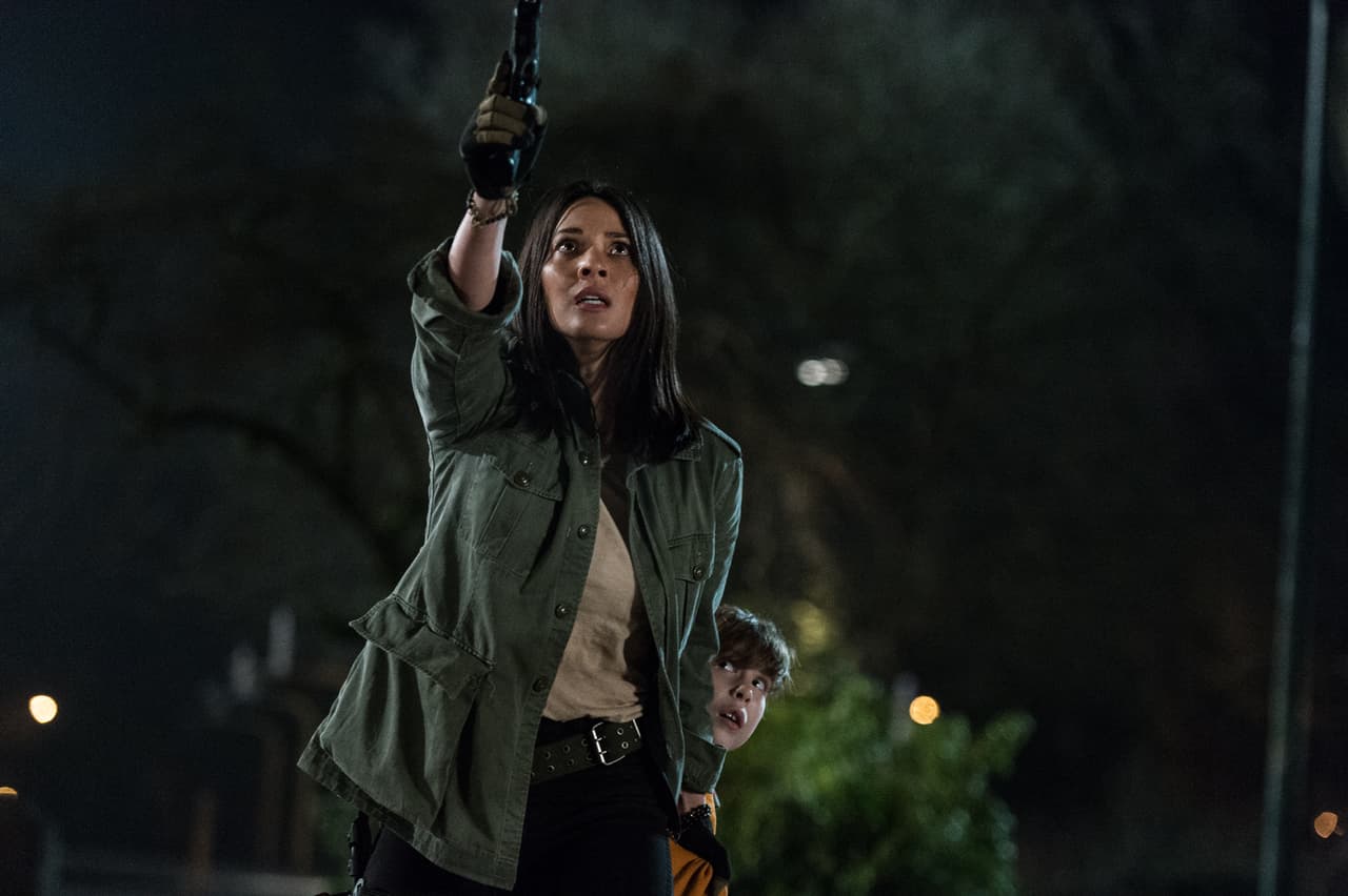 Olivia Munn es la protagonista de 'El Depredador'