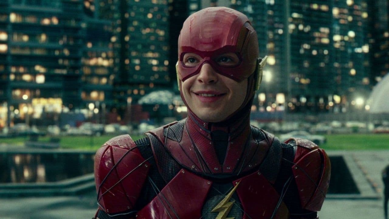 Warner Bros. cancelaría proyectos con Ezra Miller tras incidente en Hawái
