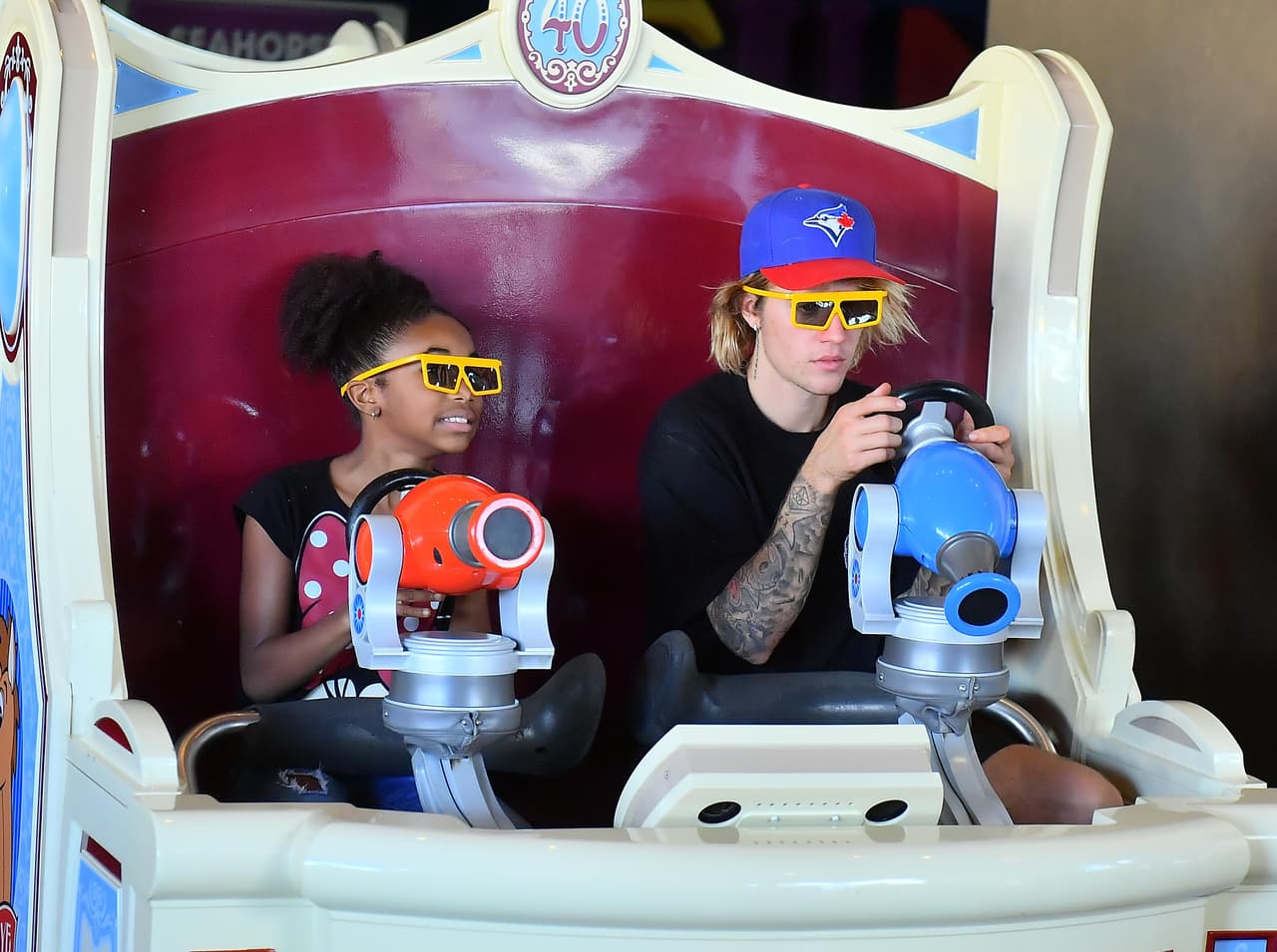 Justin Bieber visitó el parque Disney California Adventure, en Anaheim, California.