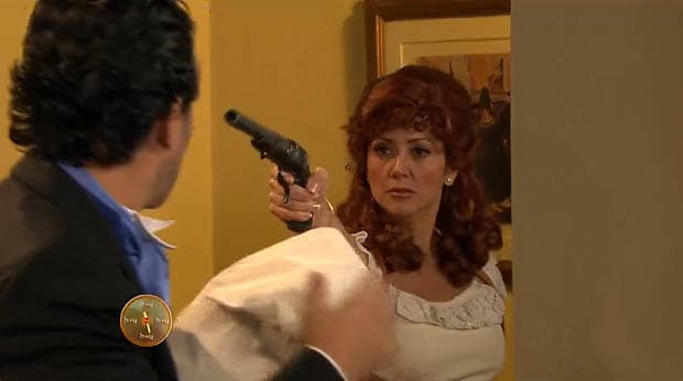 Hoy es para amar: ¡Adela amenaza con matar al Negro!