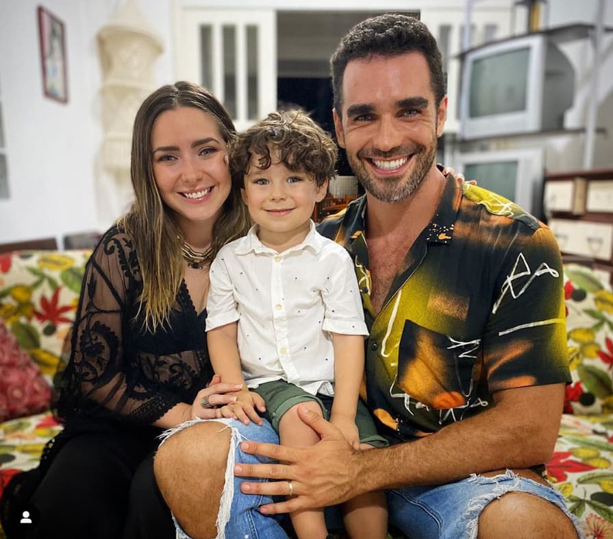 En mayo de 2016 nació el hijo de Ariadne Díaz y Marcus Ornellas, Diego. Desde que llegó a la vida de los actores, el pequeño contó con su propio perfil en la red social, el cual consiguió en 139 semanas más de 328 mil seguidores.