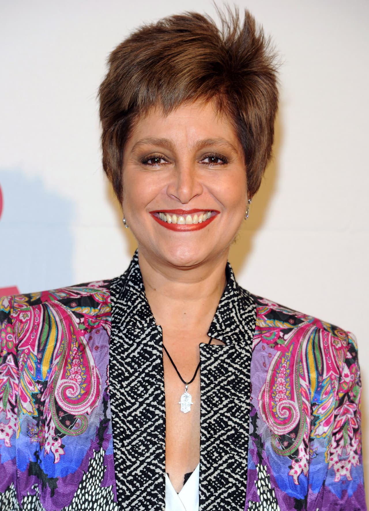 Su trayectoria como cantante fue valorada con un Premio Grammy a la Excelencia Musical en 2013.