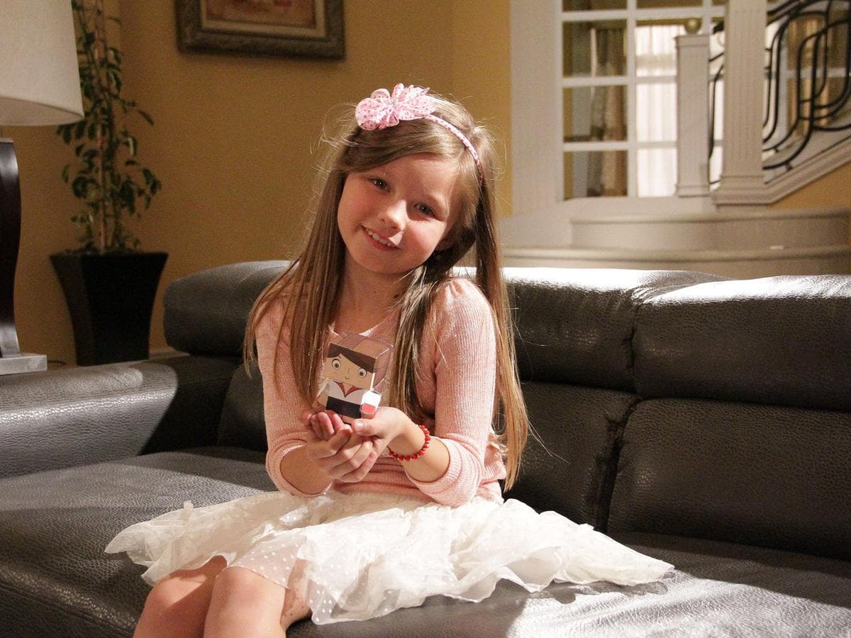 Isabella Tena dio vida a la más pequeña de la familia Lascuraín cuando tenía tan solo siete años, enterneciendo a los televidentes con su belleza, simpatía e inigualable talento.