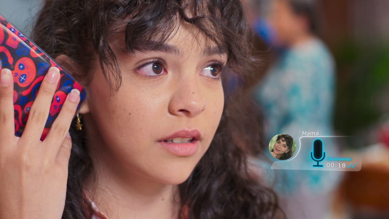 Angustiada, 'Rayo' escucha el mensaje de su madre donde le dice que la quiere. ¿Qué pasará cuando sepa que su madre perdió la vida en un accidente? Descúbrelo en "Vencer la Ausencia" de lunes a viernes a las 8:30 p.m. con Las Estrellas.