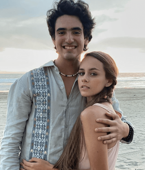 Azul Guaita se “rapó” las cejas para jugarle una broma a su novio Sebastián Poza: Eres muy loca