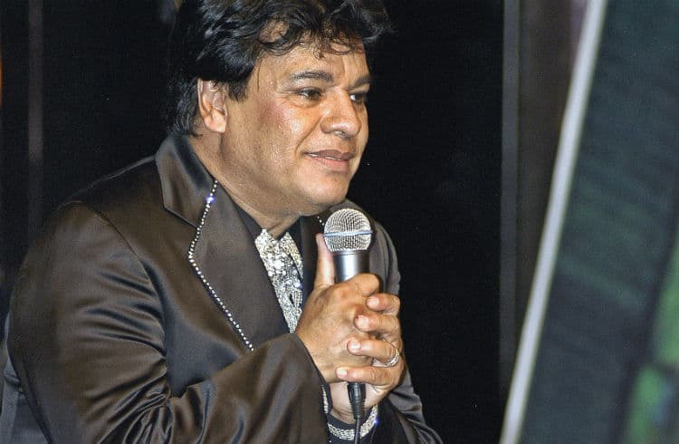 Juan Gabriel sí reconoció a Joao Aguilera como su hijo