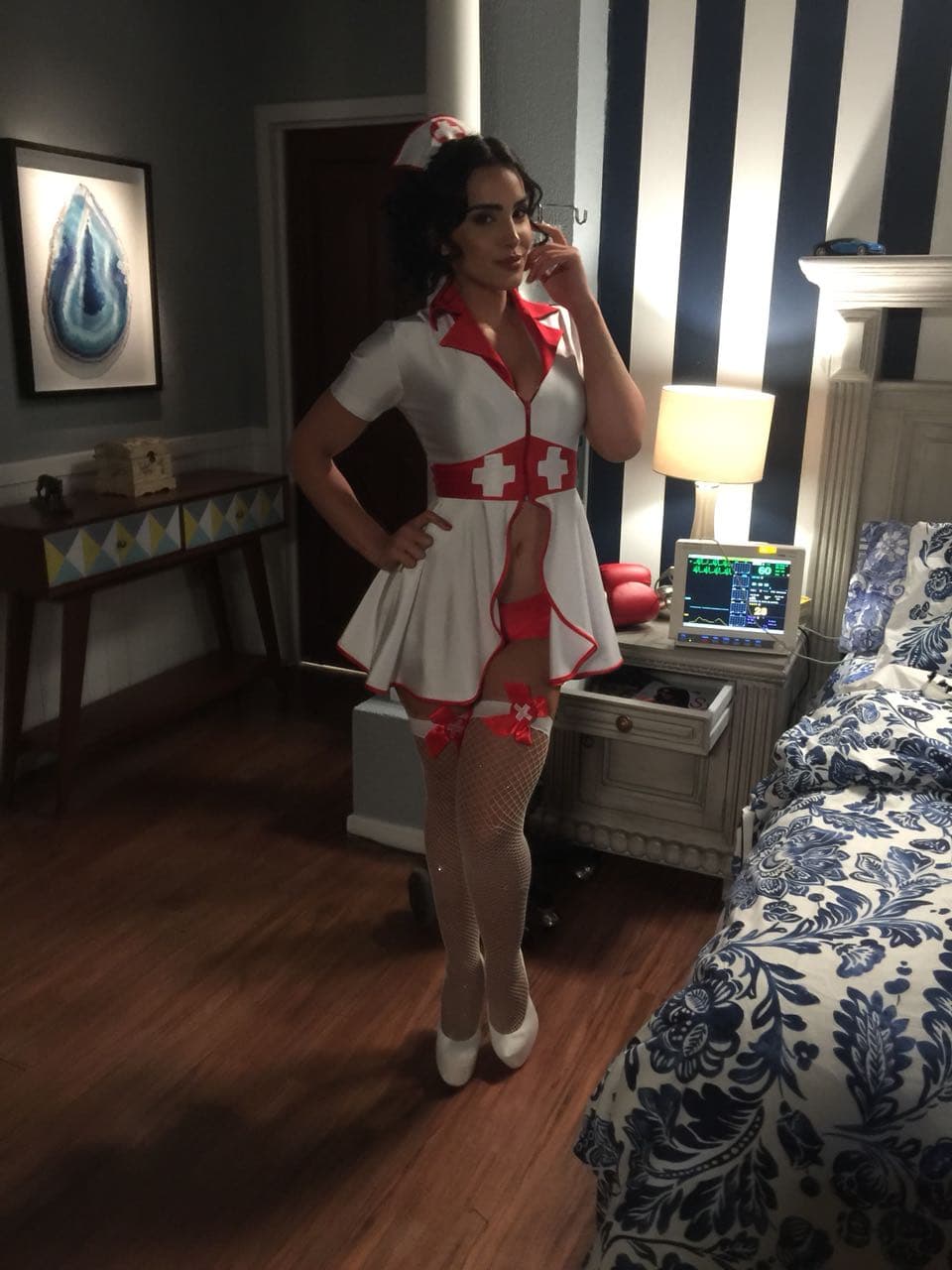 Susana Rentería es la enfermera soñada de Simón...